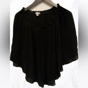 Halston  Heritage black 3/4 sleeve flared top S